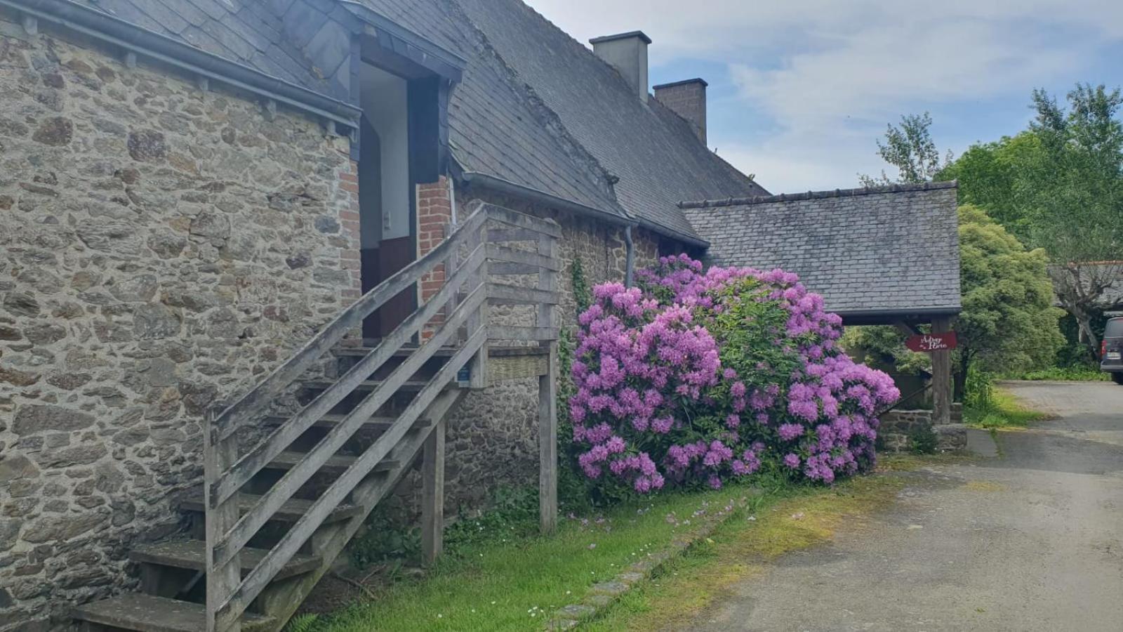 L'Auberge De La Porte Saint-Jouan-des-Guérets Dış mekan fotoğraf
